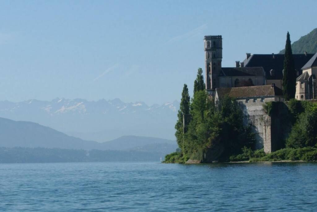 Le Portougais, Chalet A Chanaz, La Petite Venise Savoyarde Екстериор снимка