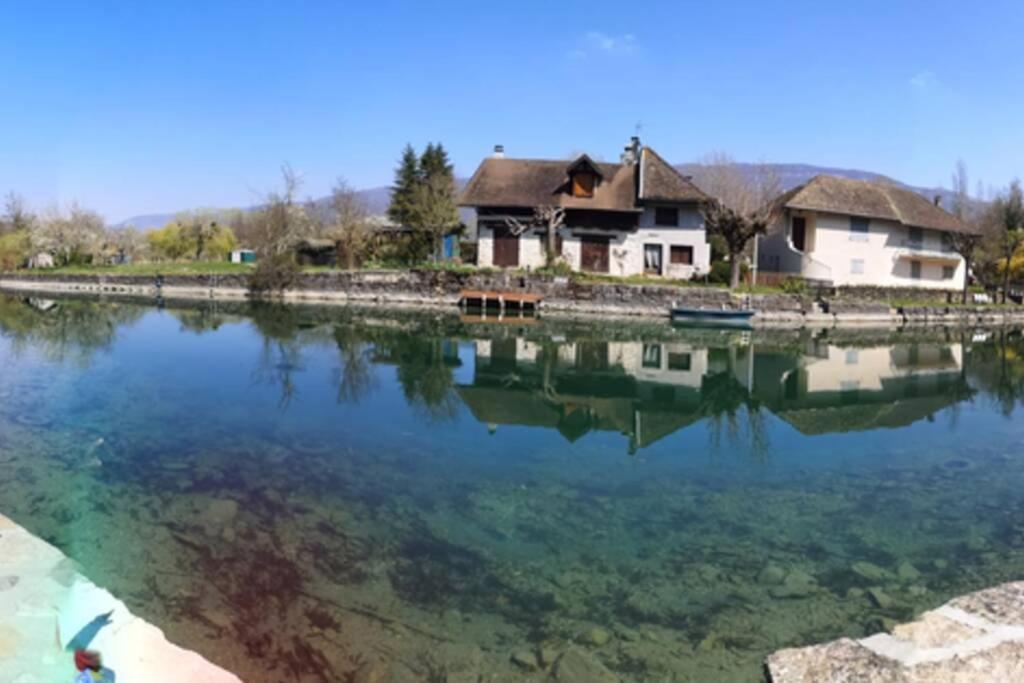 Le Portougais, Chalet A Chanaz, La Petite Venise Savoyarde Екстериор снимка