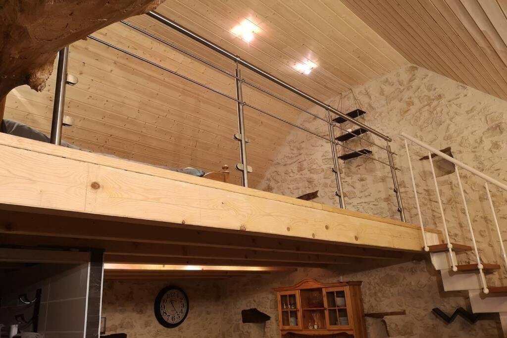 Le Portougais, Chalet A Chanaz, La Petite Venise Savoyarde Екстериор снимка