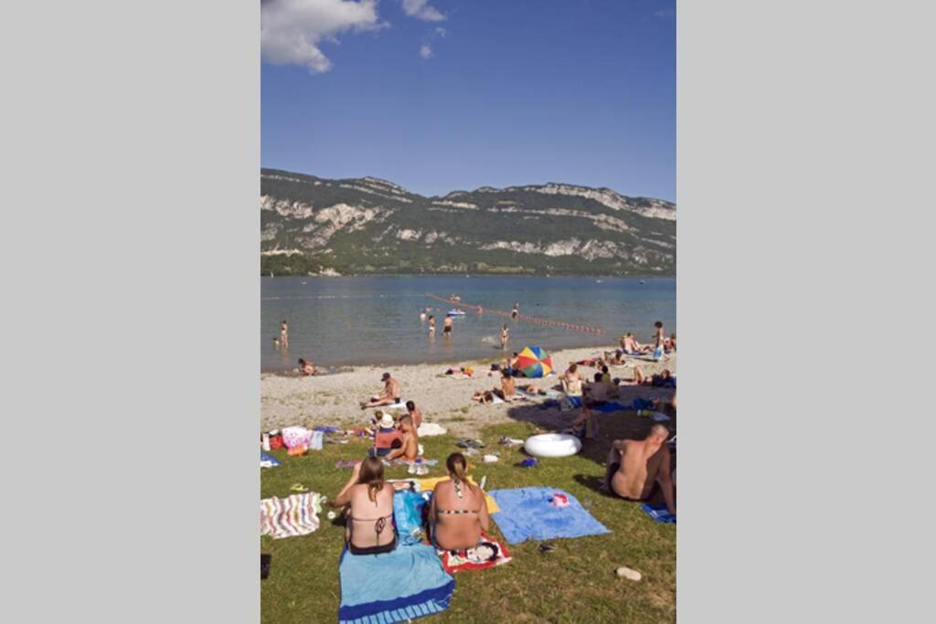 Le Portougais, Chalet A Chanaz, La Petite Venise Savoyarde Екстериор снимка