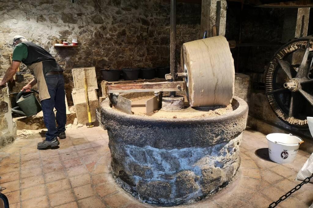 Le Portougais, Chalet A Chanaz, La Petite Venise Savoyarde Екстериор снимка